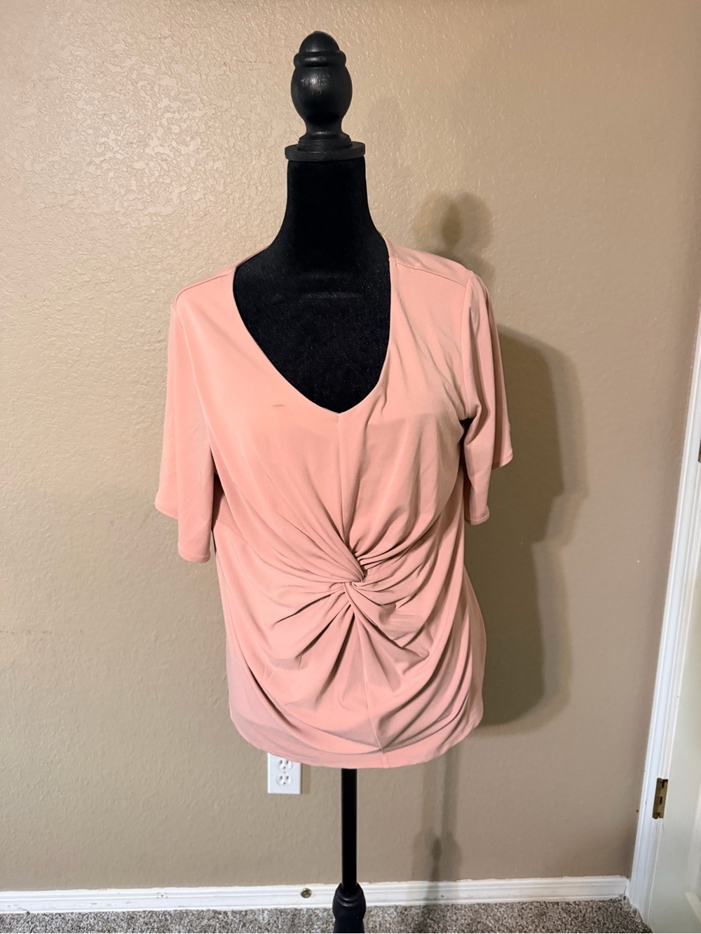 Alfani Dusty Pink Twist-Front V-Neck Short Sleeve Top